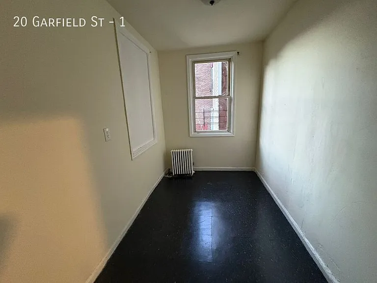 20 Garfield St #1 — Photo 6
