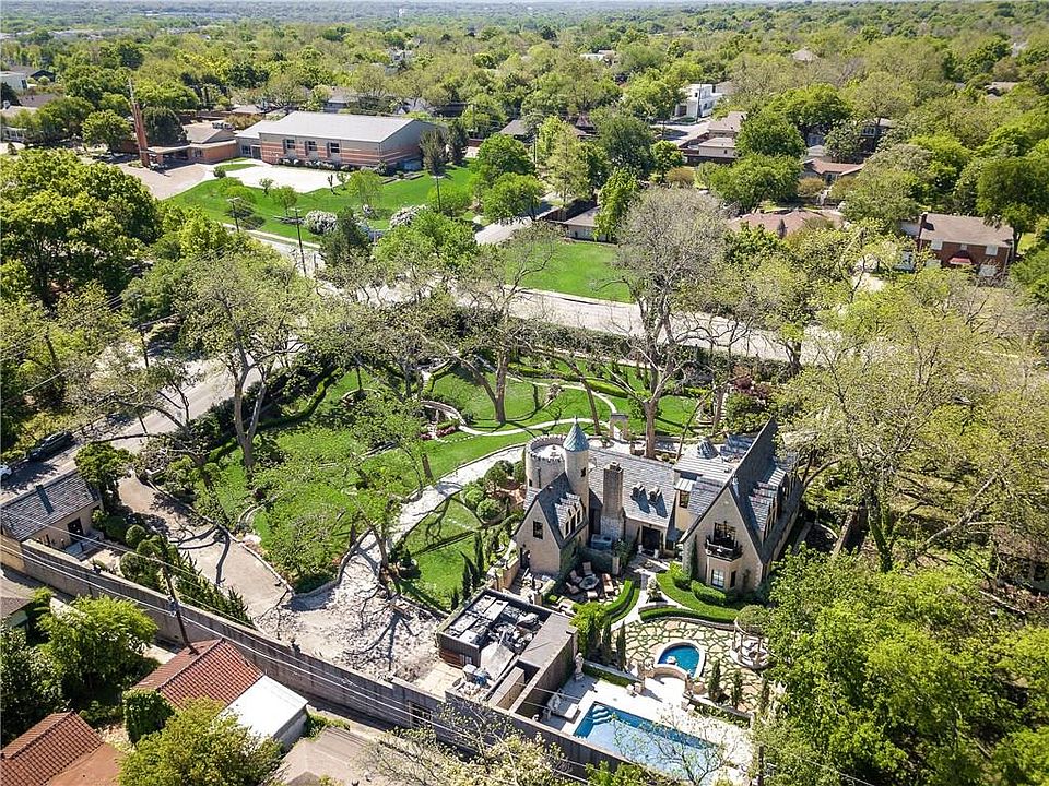 2nd image of 6941 Gaston Ave Lot 9-12