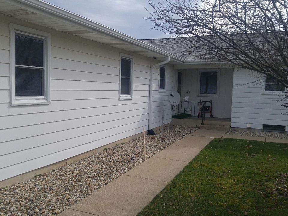 1st image of 488 Leisure Acres St