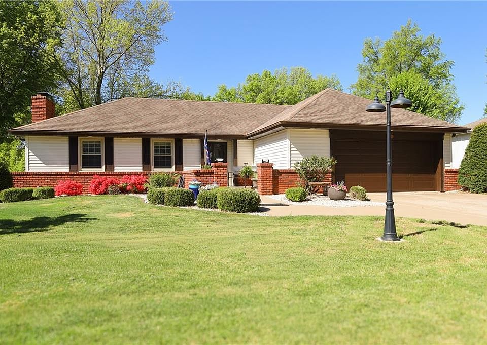 1st image of 4824 Mockingbird Ln