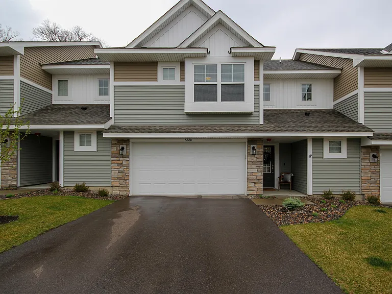 5888 Royalton Rd NE — Photo 26