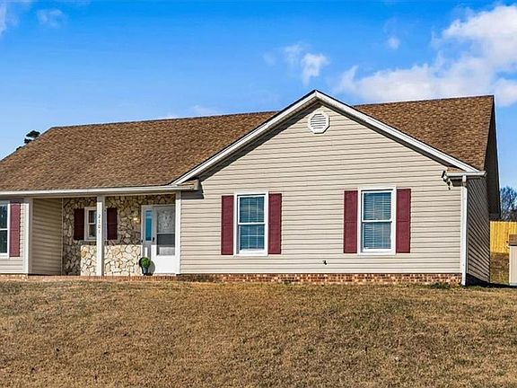 2nd image of 2101 Owens St