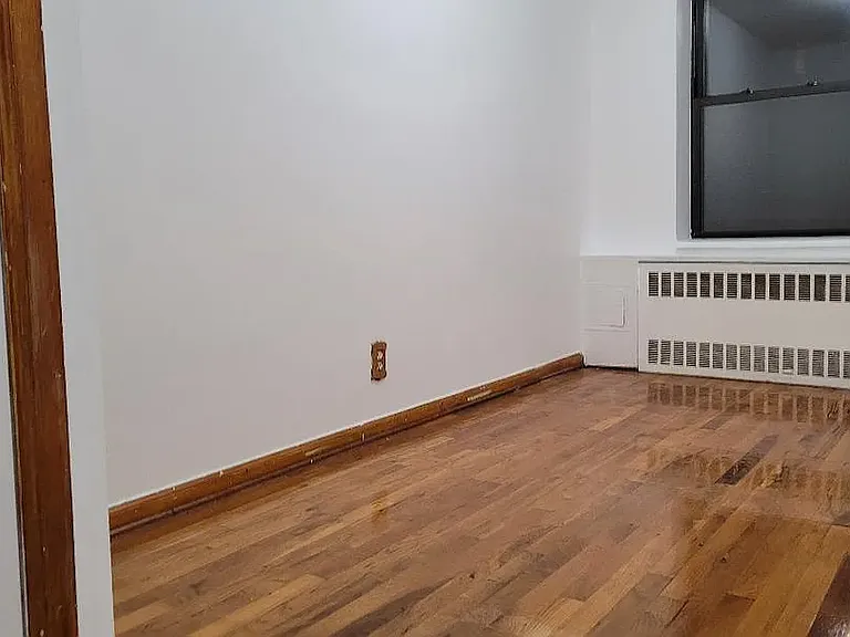 168 Norfolk St #14 — Photo 6