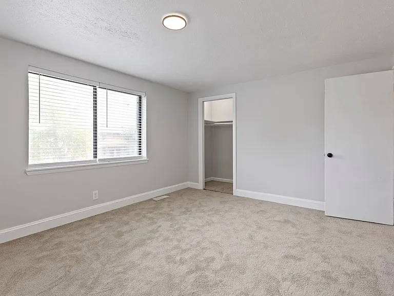 The Vistas Apartment Homes — Photo 7