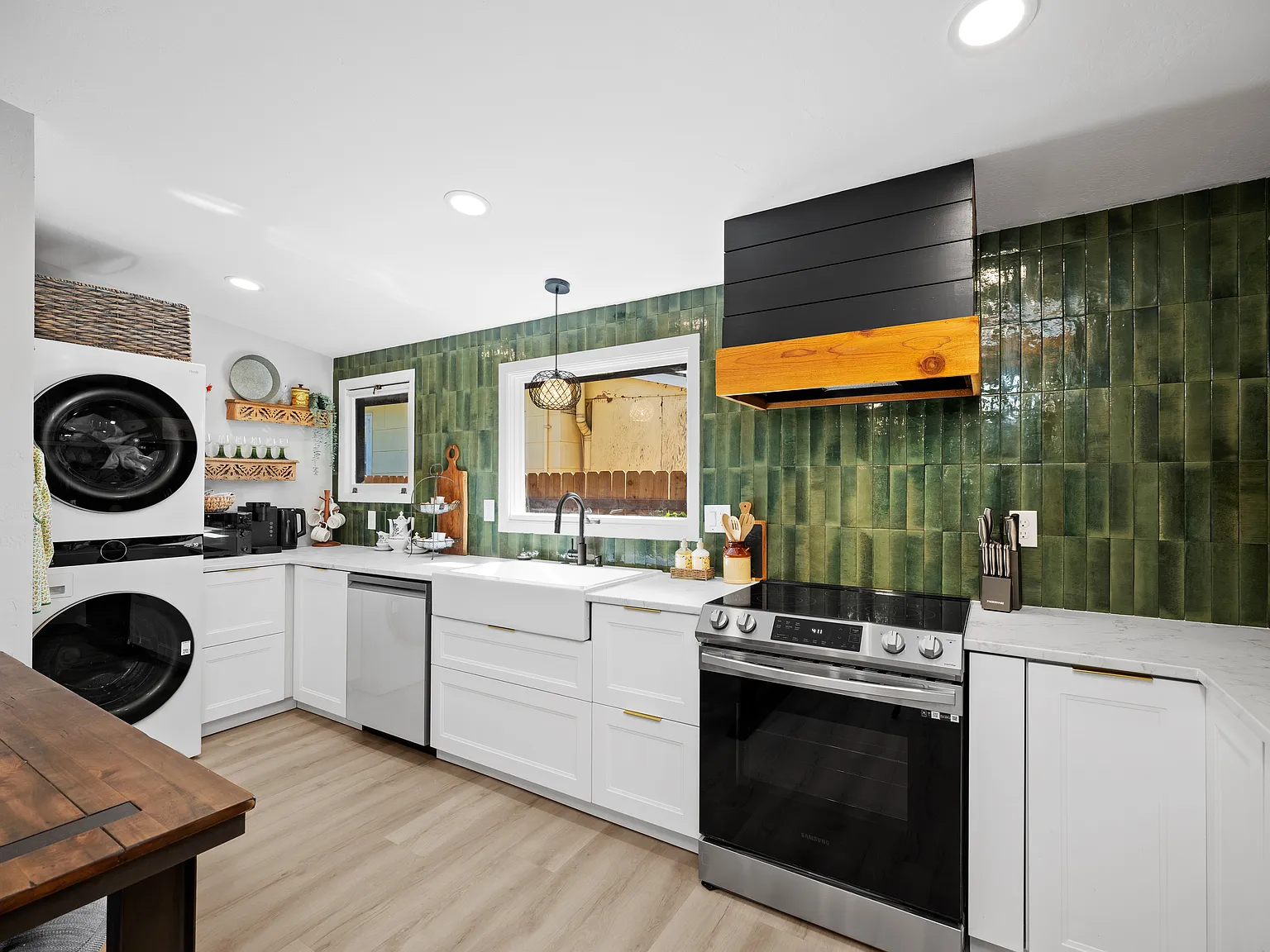 2 bed, 800 sqft, $1,900 — Photo 3