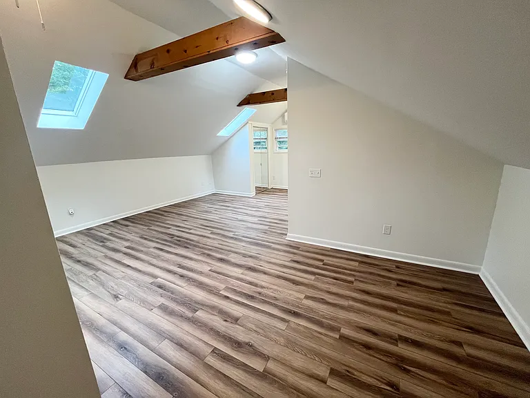 76 Gilliver Rd — Photo 31