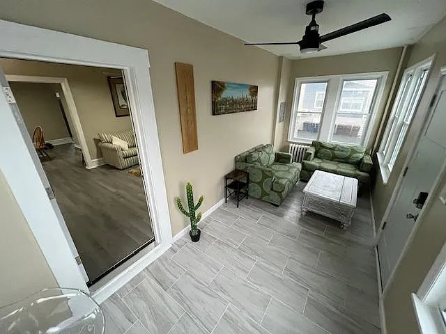 124 N Portland Ave #2