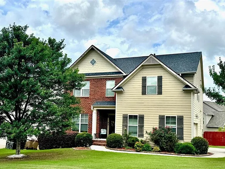 1805 Kingsbridge Ct — Photo 2