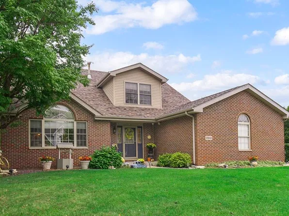 9942 Forest St, Dyer, IN 46311