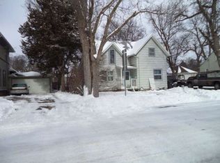 708 E 6th St, Dell Rapids, SD 57022
