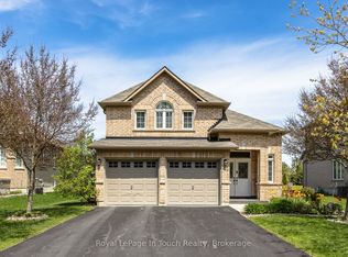 75 Pearl St, Wasaga Beach, ON L9Z 0G8