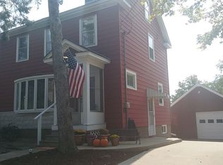 2460 Pennsylvania Ave, Dubuque, IA 52001