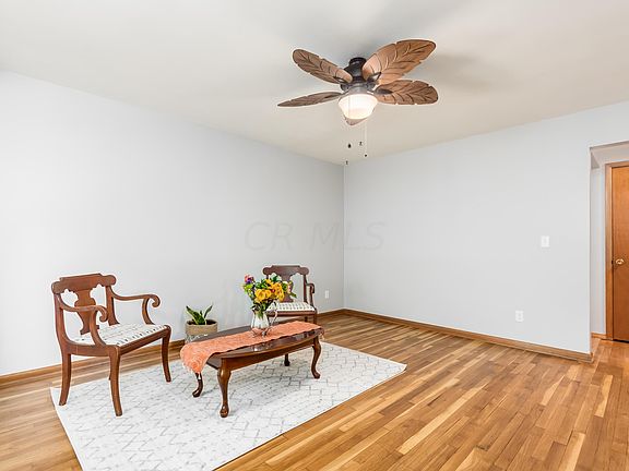 2nd image of 609 E Longview Ave