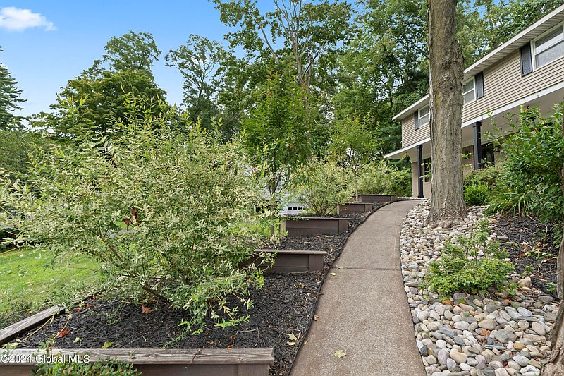 4th image of 29 Sunrise Terrace