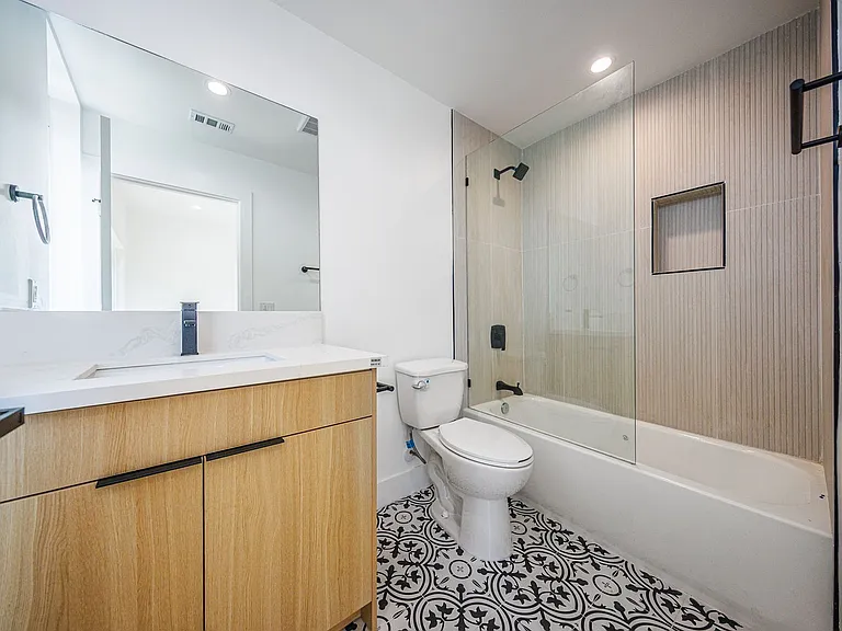 1063 S. Corning St. — Photo 59