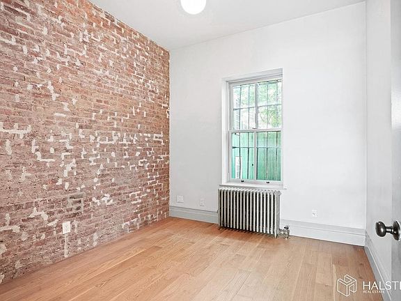 5th image of 623 Grand Ave #1
