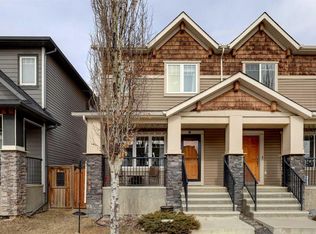 380 S Skyview Ranch Rd NE, Calgary, AB T3N0K9