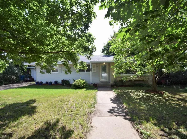 125 Hartman Cir NE, Fridley, MN 55432