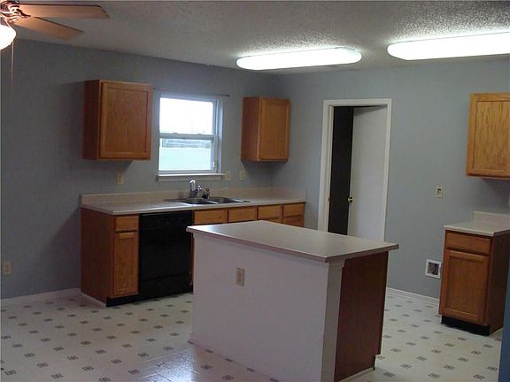3rd image of 14522 Lee Stewart Ln