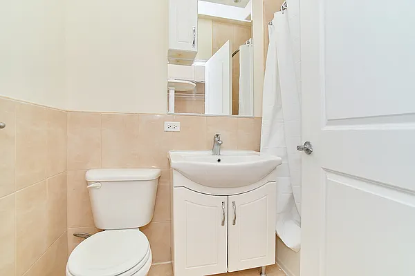 Rented by Living New York | media 11