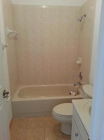 1st image of 16576 SW 85th Ln #16576