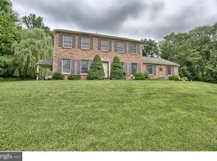 2439 Downing St, Reading, PA 19605