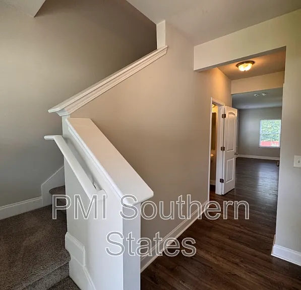 199 Rosewood Cir — Photo 3