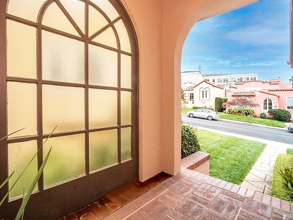 2nd image of 380 San Benito Way