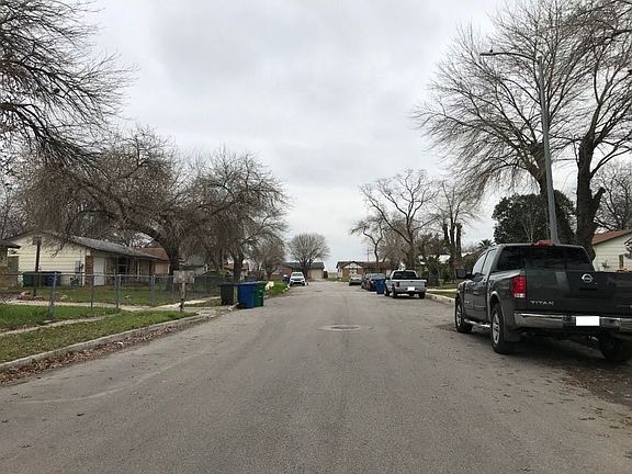 5th image of 5815 Woodhollow