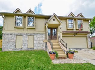307 Lochnell Dr, Houston, TX 77062