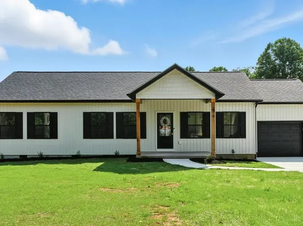 374 Kentmoor Farm Rd, Madison Heights, VA 24572