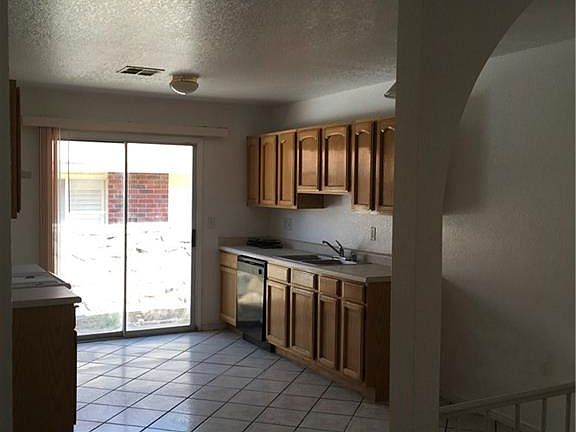4th image of 12520 Alicia Arzola Dr #0