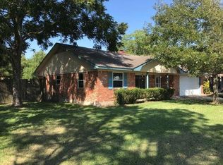 1603 E Tom Green St, Brenham, TX 77833