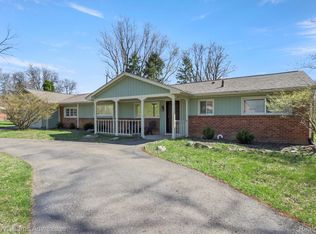 28312 Greencastle Rd, Farmington Hills, MI 48334