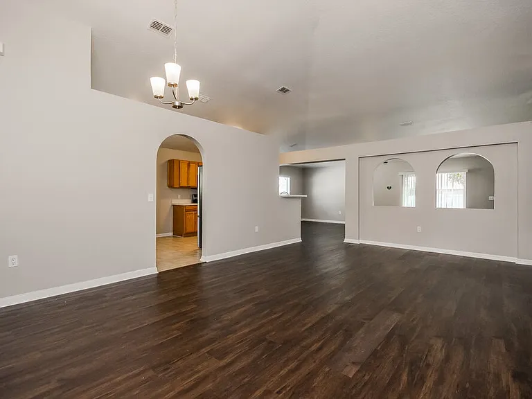 2420 Tealwood Cir — Photo 4