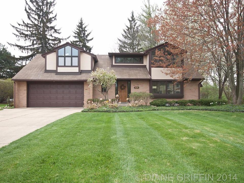 1st image of 3124 Midland Dr SE