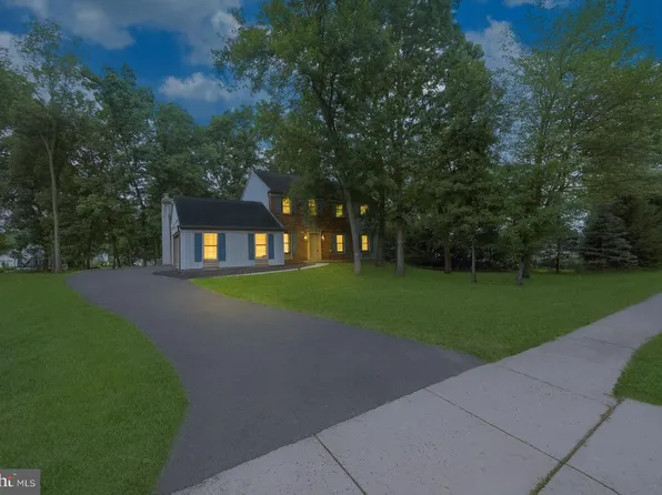 882 Garfield Ave, Lansdale, PA 19446