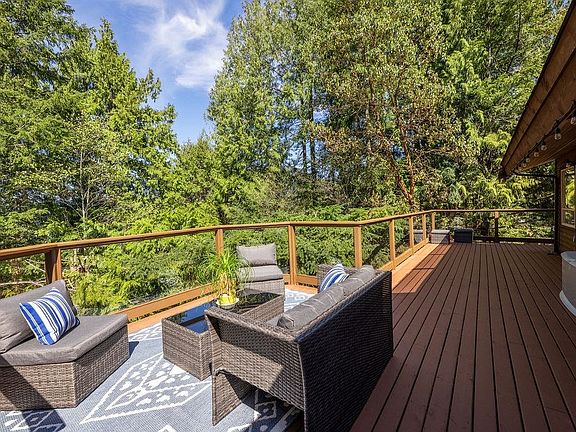 5th image of 5864 Skookumchuk Rd