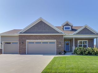 2245 Northbridge Dr, Normal, IL 61761