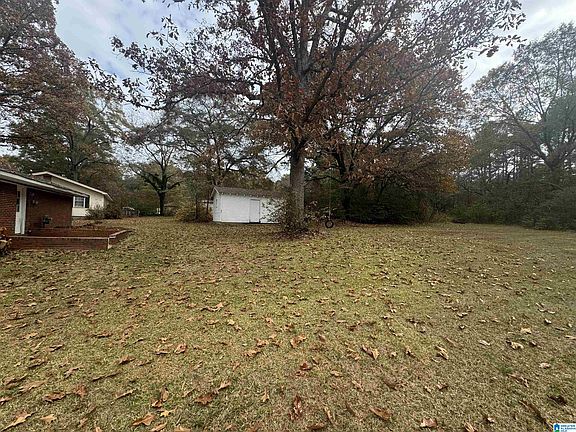 4th image of 1311 Fulton Dr