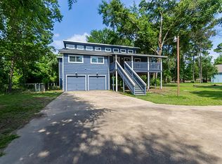 189 W Cattle Dr, Onalaska, TX 77360