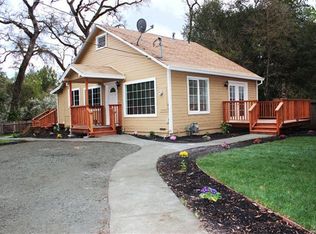 18543 Riverside Dr, Sonoma, CA 95476