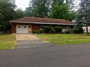 17 Mordella Rd, Albany, NY 12205