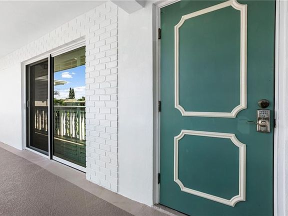 4th image of 4201 S Ocean Blvd APT K4