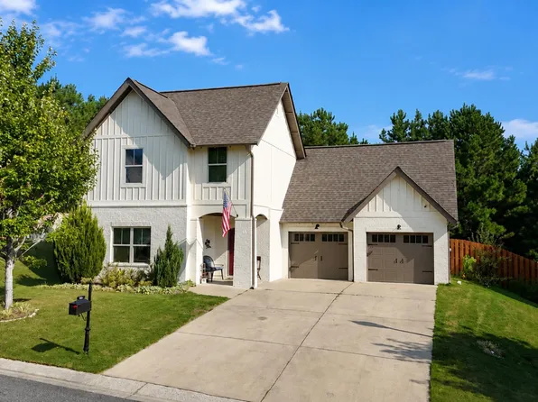 160 Lake Chelsea Dr, Chelsea, AL 35043