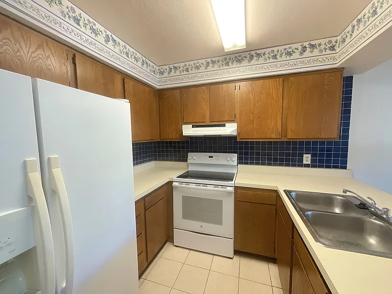 4345 SW 20th Ln — Photo 10