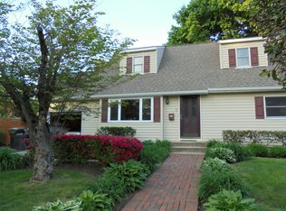 3 Phelps Ln, Newark, DE 19711