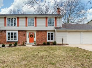 1284 Mautenne Dr, Ballwin, MO 63021