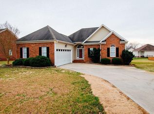 1103 Noah Rd, Graham, NC 27253