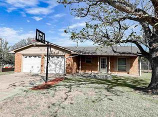 2602 NE Lake Ave, Lawton, OK 73507